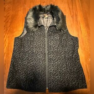 Multiples brand, Black & Gray Animal print vest with detachable faux fur collar